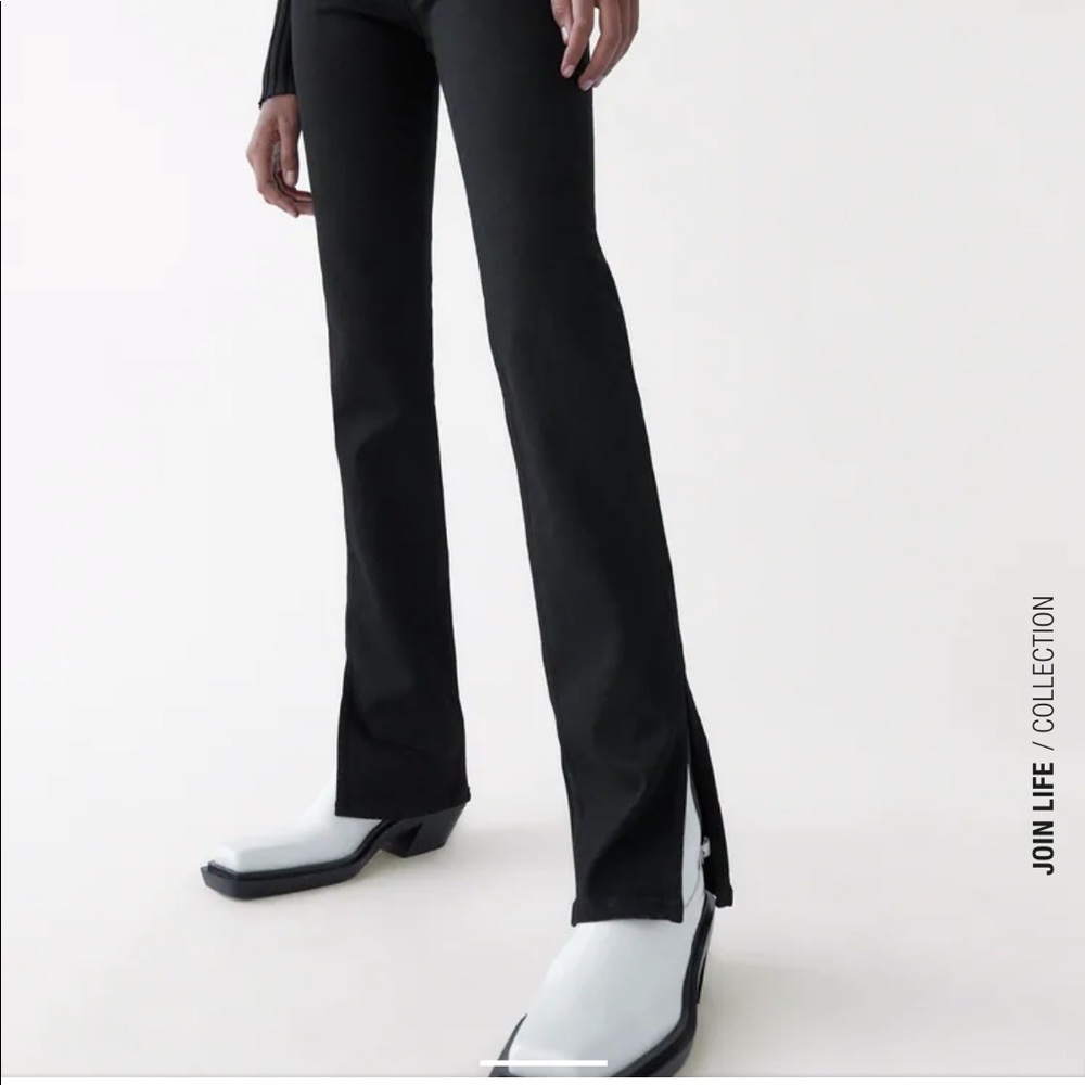 Zara high rise split jeans in black NWT